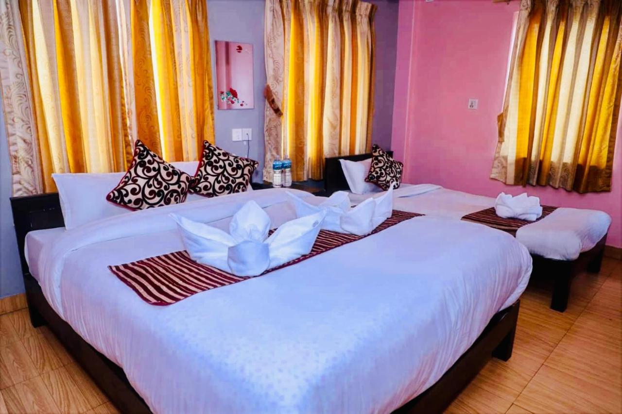 Hotel Donosti Ποκάρα Εξωτερικό φωτογραφία