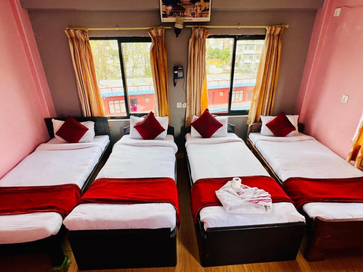 Hotel Donosti Ποκάρα Εξωτερικό φωτογραφία