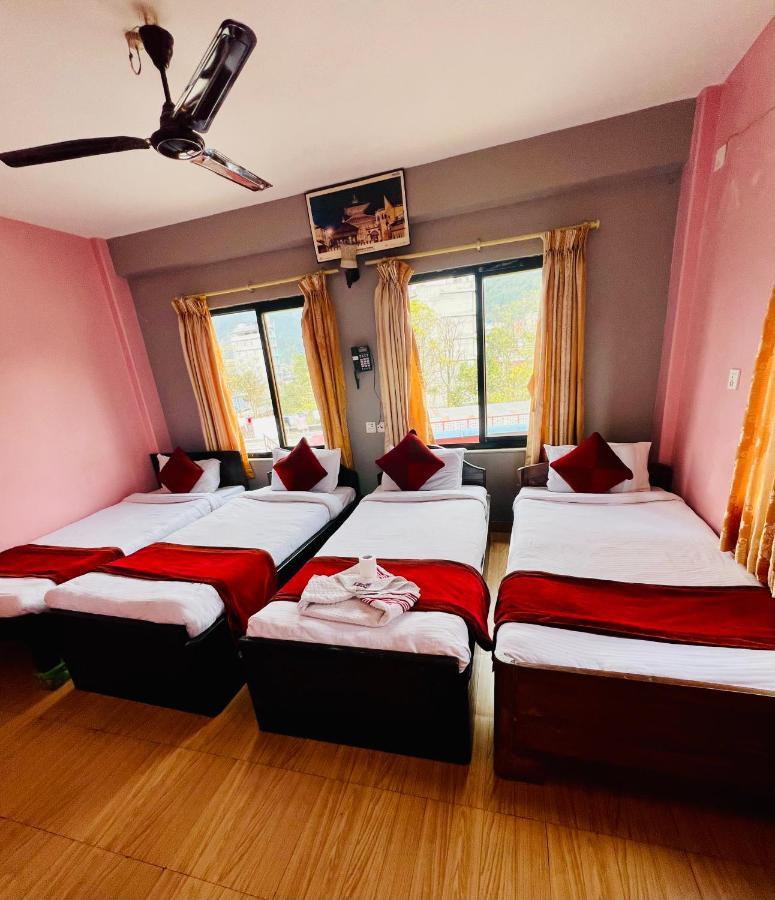 Hotel Donosti Ποκάρα Εξωτερικό φωτογραφία