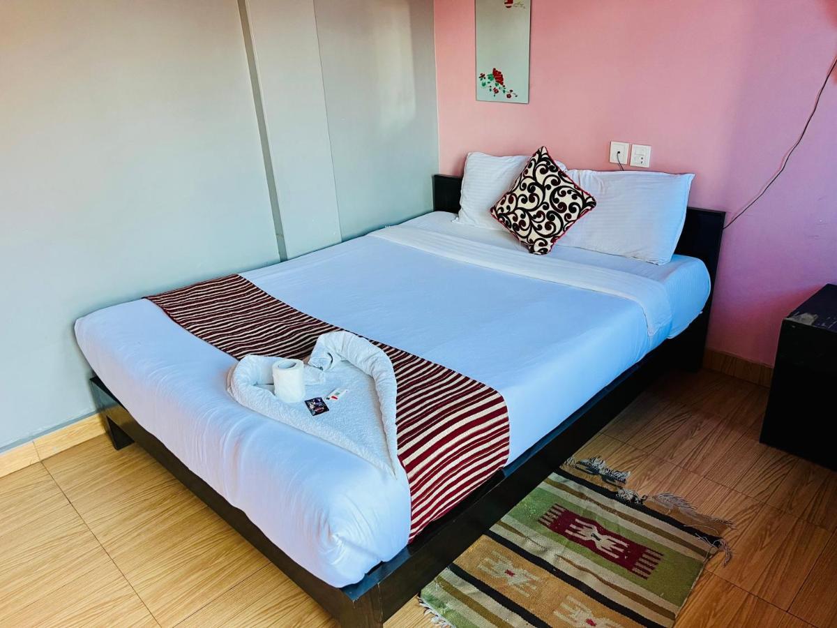 Hotel Donosti Ποκάρα Εξωτερικό φωτογραφία